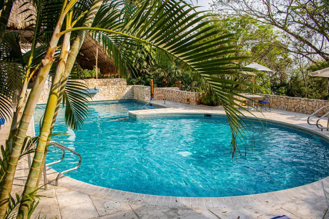 Camino Real Tikal‎ Hotel El Remate Ngoại thất bức ảnh