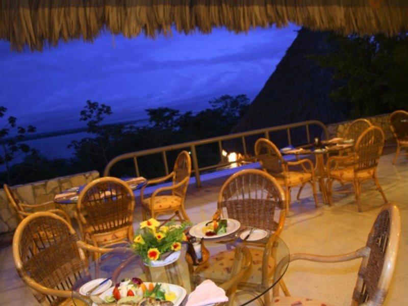 Camino Real Tikal‎ Hotel El Remate Ngoại thất bức ảnh