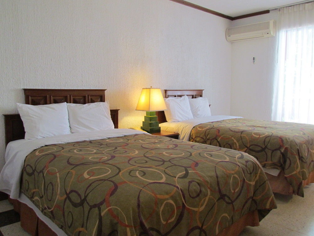 Camino Real Tikal‎ Hotel El Remate Ngoại thất bức ảnh